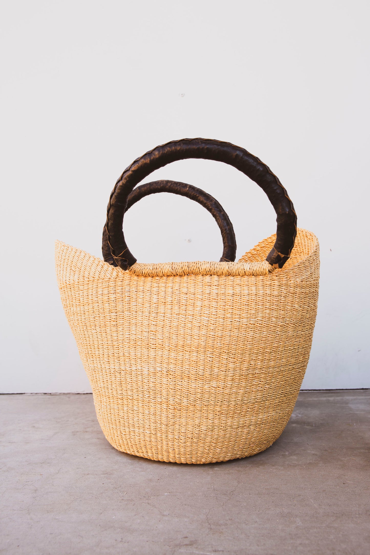 Elephant Grass Shopper with Leather Handle - Brown